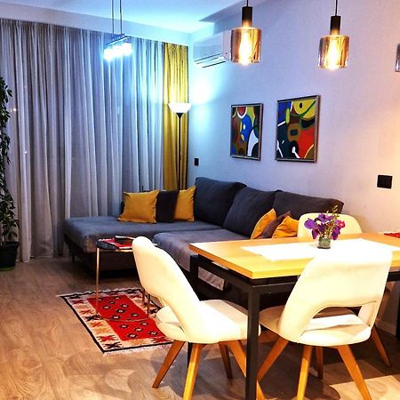 Central Comfy Apartment Tiranë Ngoại thất bức ảnh