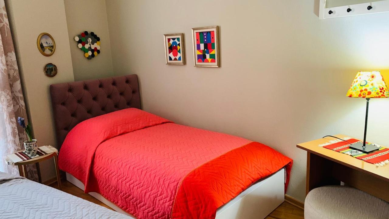 Central Comfy Apartment Tiranë Ngoại thất bức ảnh