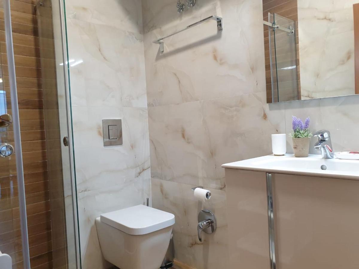 Central Comfy Apartment Tiranë Ngoại thất bức ảnh