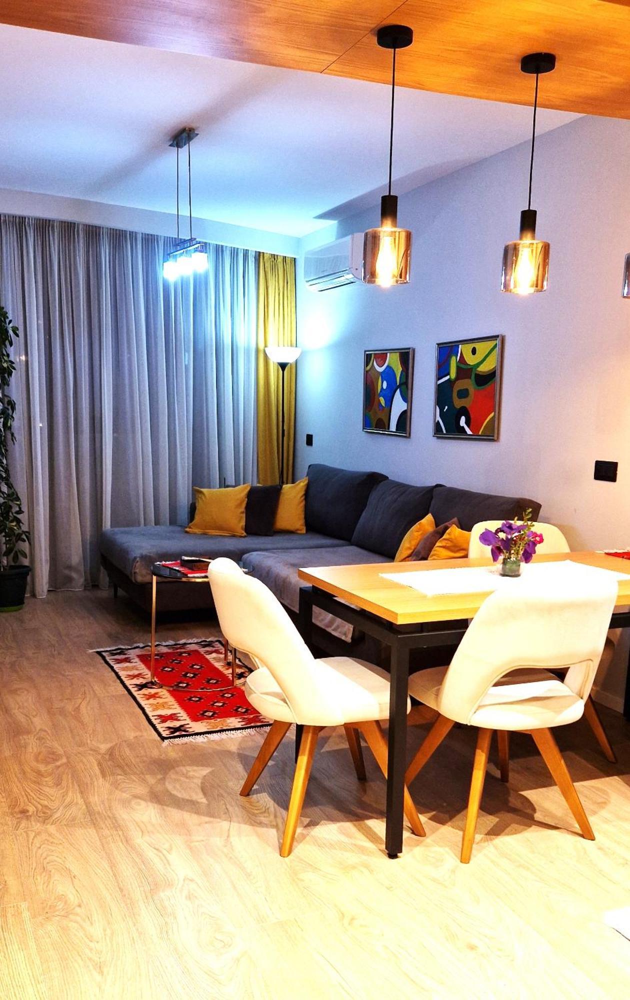Central Comfy Apartment Tiranë Ngoại thất bức ảnh